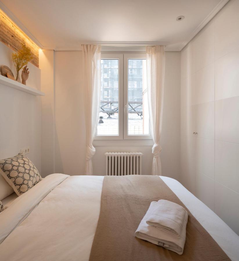 Апартаменти Premium Location! Gran Via & Free Parking Більбао Екстер'єр фото